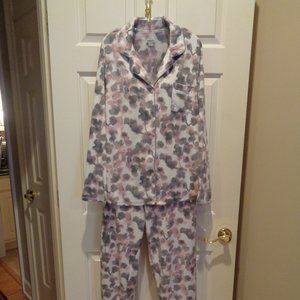 XL DKNY plush soft cozy pajama set in grays, soft pink, and white